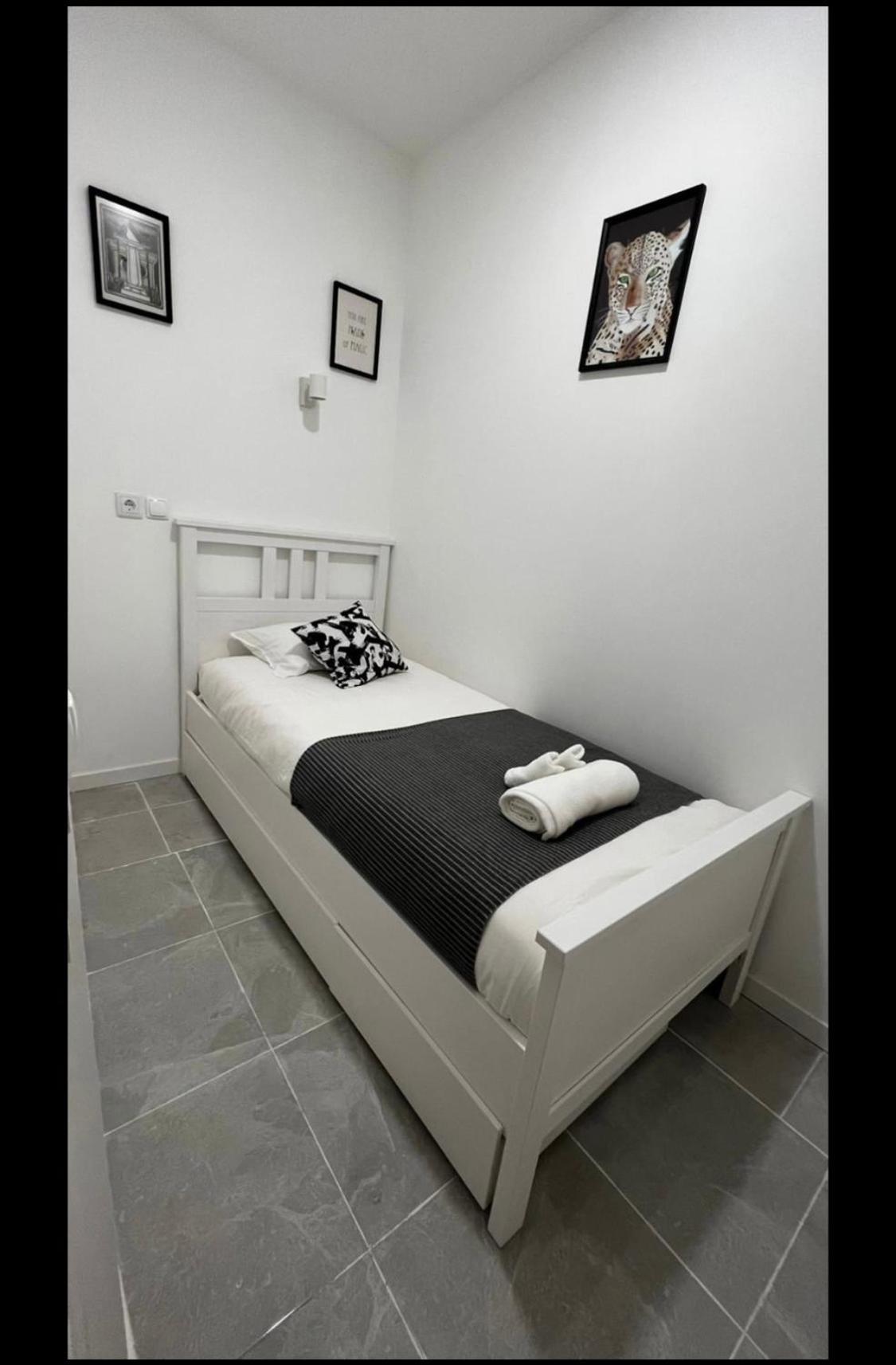 Apartamento Conde Do Redondo Lisabona Exterior foto
